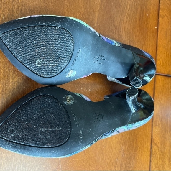 BCBG Peacock heels - Picture 9 of 15